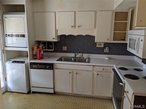 5th image of 1745 Jack Warner Pkwy APT C33