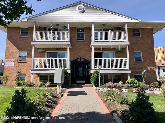 2nd image of 301 6th Ave Unit 305