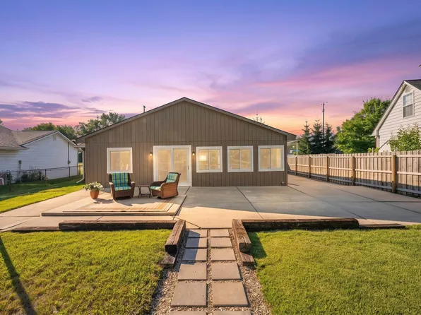 27401 S River Rd, Harrison Township, MI 48045