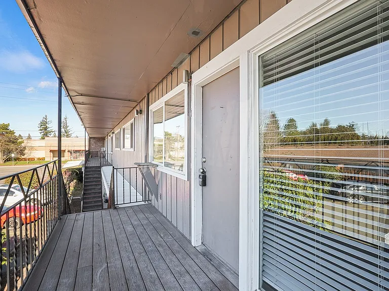 Eastside Village Apartments — Photo 82