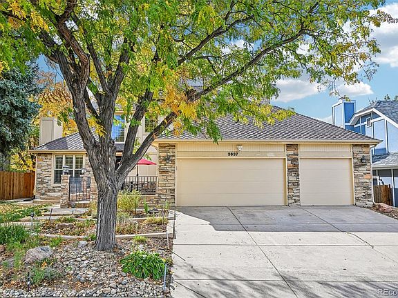 3rd image of 3637 S Waco Street