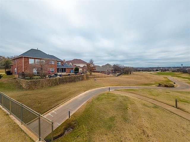 1st image of 1661 Terrace Dr
