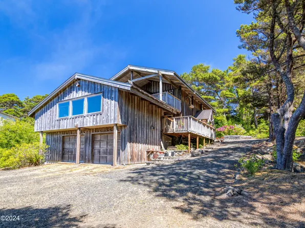 9166 NW Seagull Way, Seal Rock, OR 97376