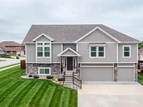 11610 N Winchester Ave, Kansas City, MO 64156