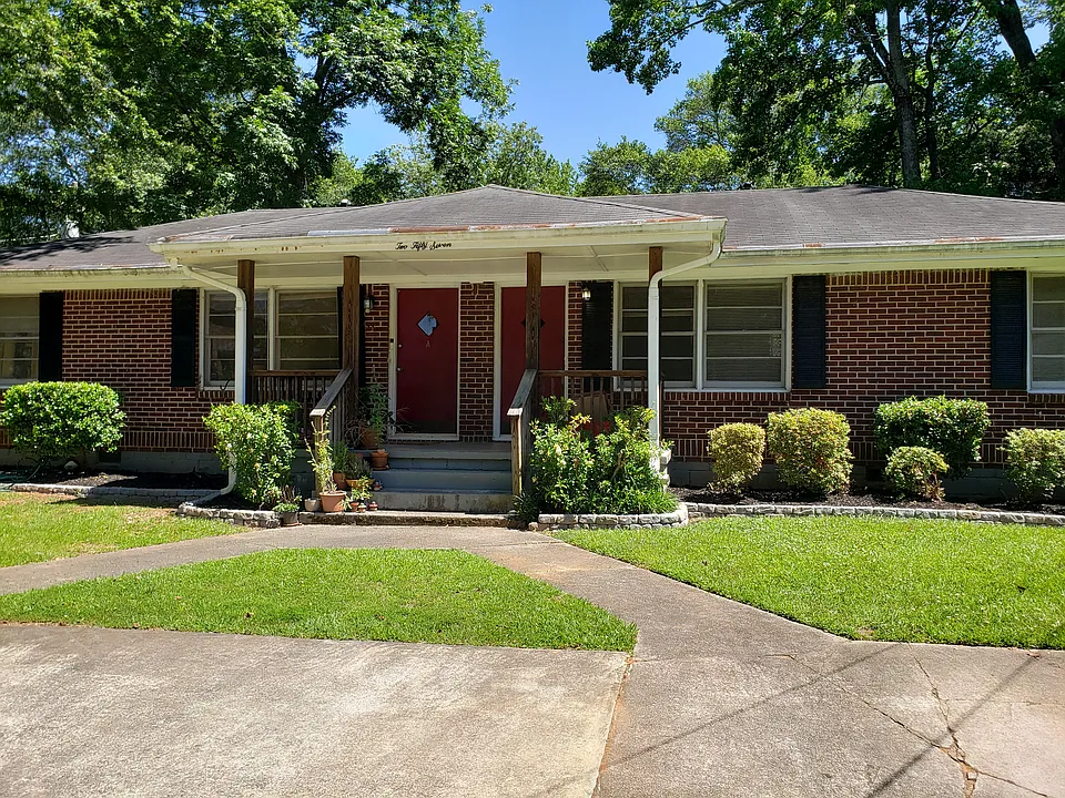 257 greenwood circle off street parking for two cars max.