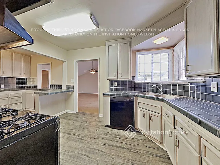 2403 W 129th St — Photo 8