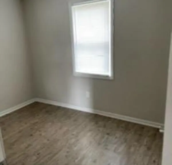 248 Rose St — Photo 3