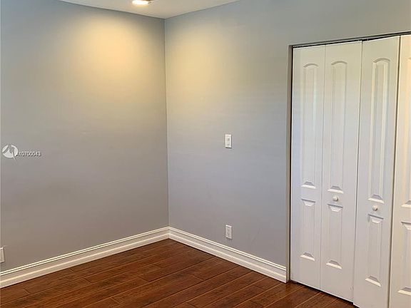 5th image of 4061 N Dixie Hwy APT 35