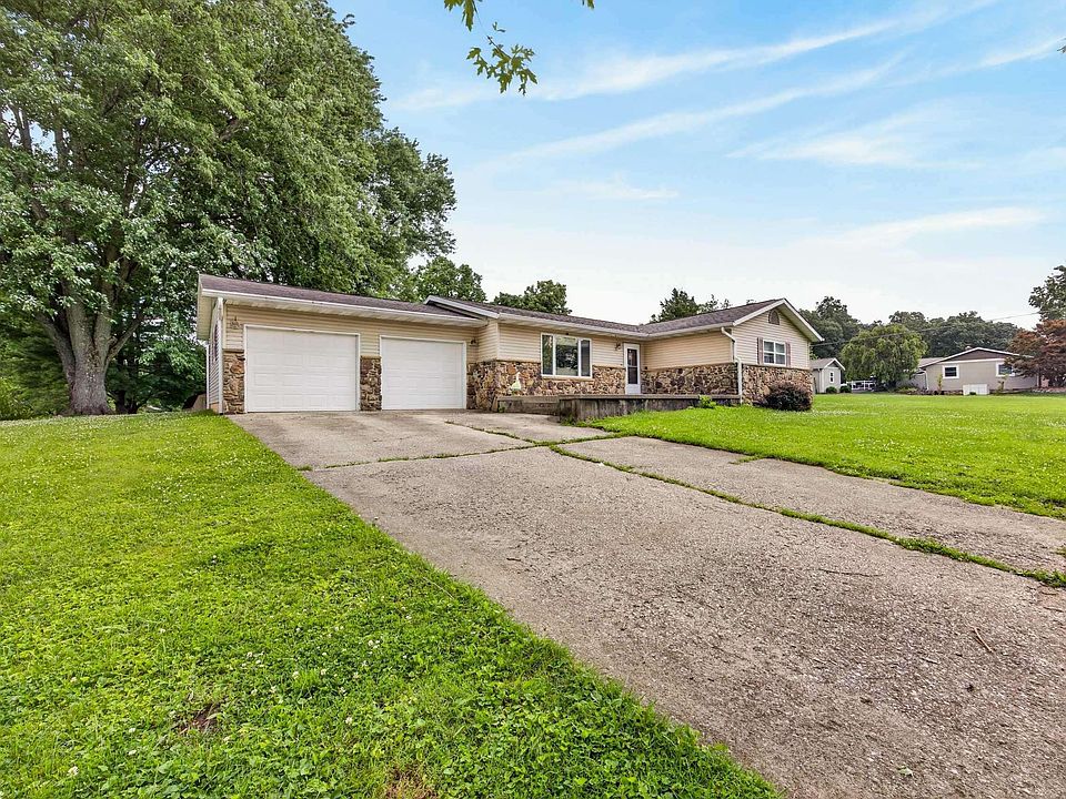 1st image of 117 Robinhood Ln