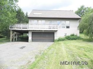 1111 Newport Rd, Utica, NY 13502