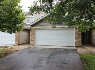 27 Arbor Ln, Farmington, MN 55024