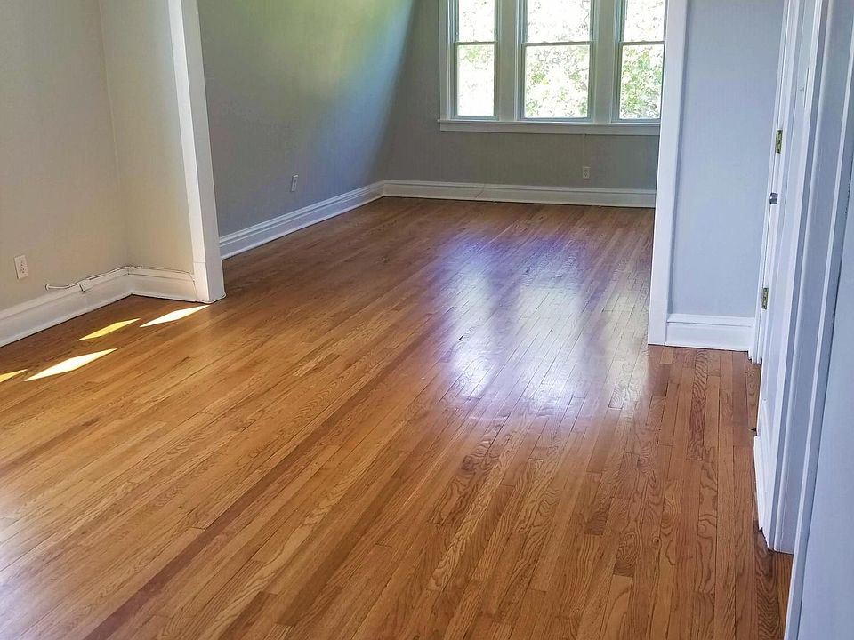 1st image of 4061 N Melvina Ave #3