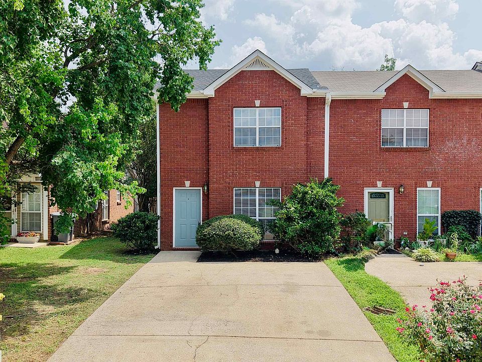 1st image of 352 Rocky Ridge Cir