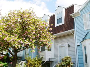 12355 Herrington Manor Dr, Silver Spring, MD 20904