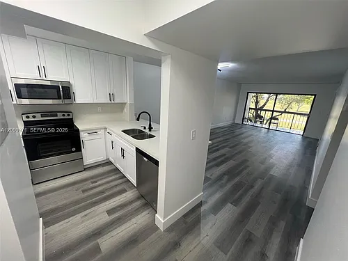 10317 NW 9th Street Cir #202 Photo 1
