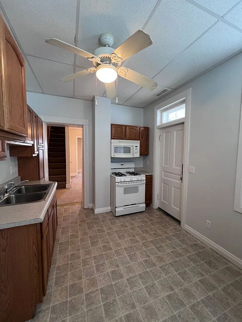 932-934 Kentucky — Photo 2