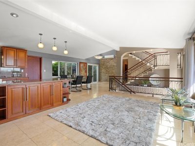 1268 Laukahi St, Honolulu, HI, 96821