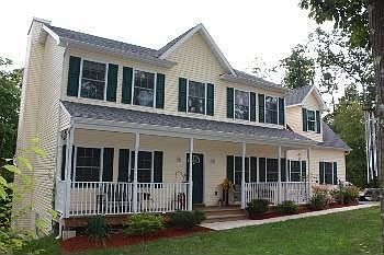 3rd image of 21 Glen Rock Cir