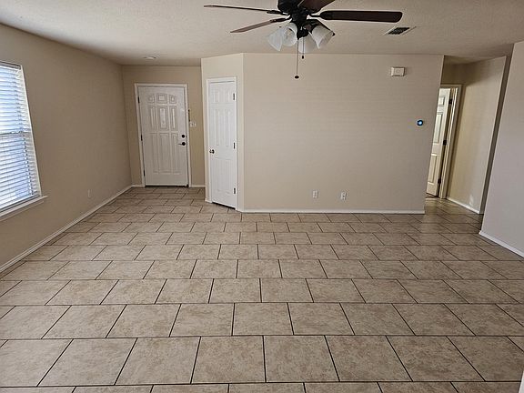 3rd image of 4412 Casa Blanca Dr