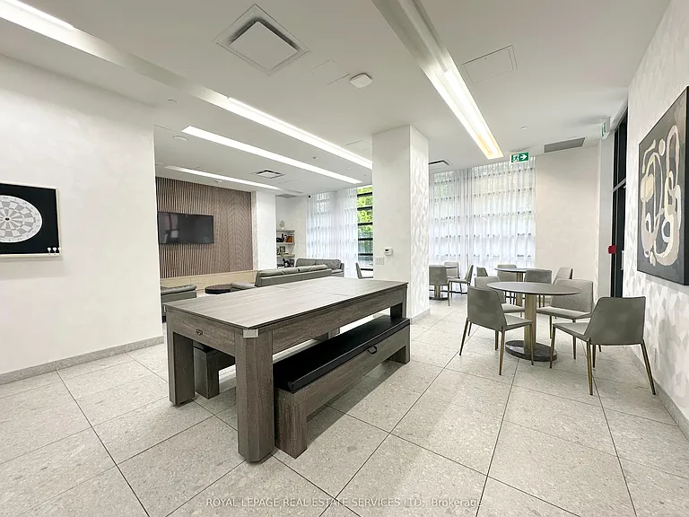 3385 Dundas St W #301 — Photo 20