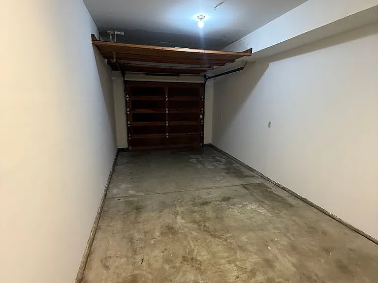 253 Green Meadow Dr #C — Photo 17