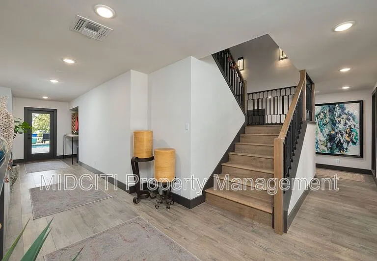 180 Lake Ridge Dr — Photo 11