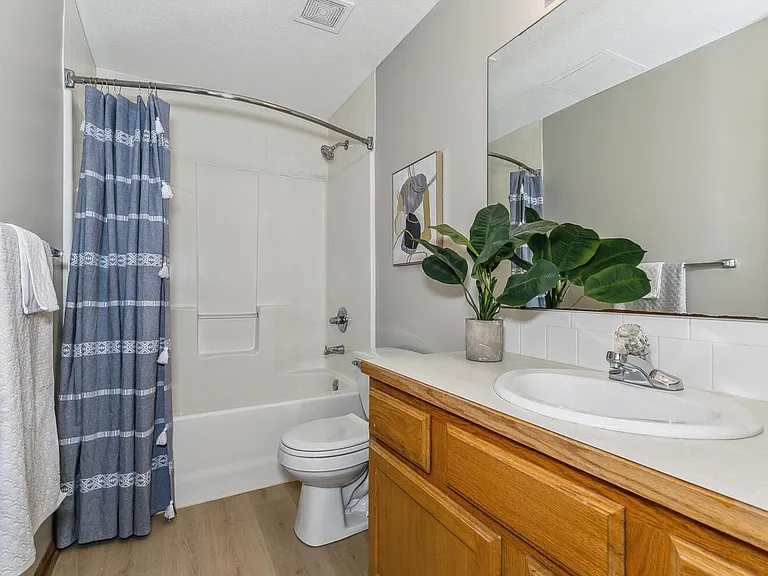 601 W Autumn Ridge Ct — Photo 11