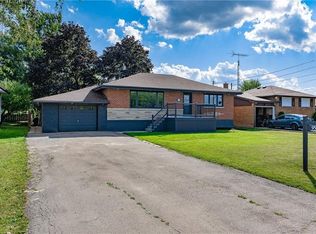 996 Barton St, Hamilton, ON L8E5H3