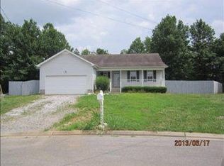 1105 Stonegate Ct, La Vergne, TN 37086