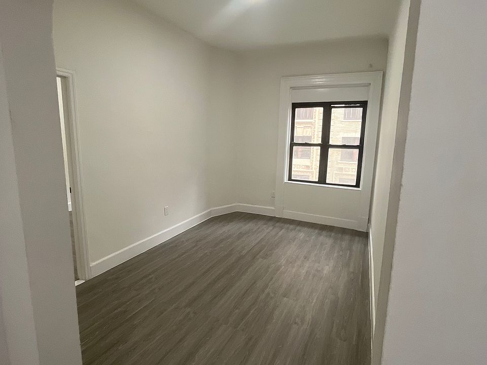 1st image of 620 W End Ave APT 3C