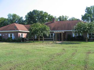 5553 Crawford Rd, Starkville, MS 39759