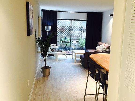 2nd image of 609 Euclid Ave APT 3