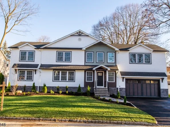 44 4Th Ave, Roseland Boro, NJ 07068