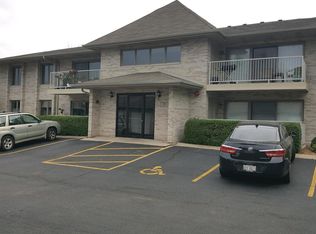 1061 Ashley Ct S APT 1D, Lockport, IL 60441