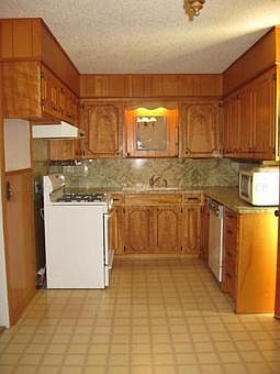 5th image of 1310 E Kingsmill Ave