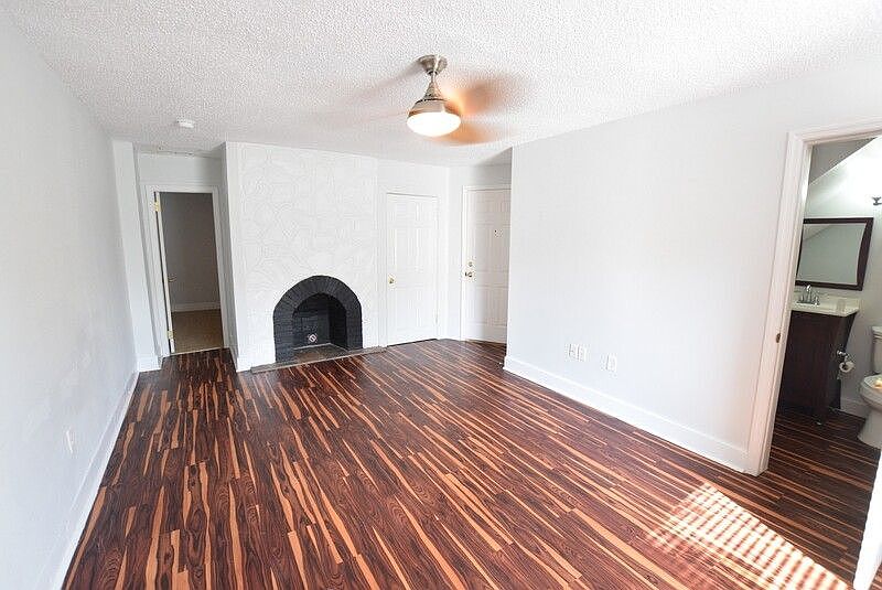 1st image of 146 E Voorhis Ave APT 2