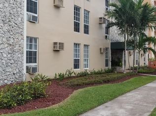 1400 S Douglas Rd APT 17, Coral Gables, FL 33134