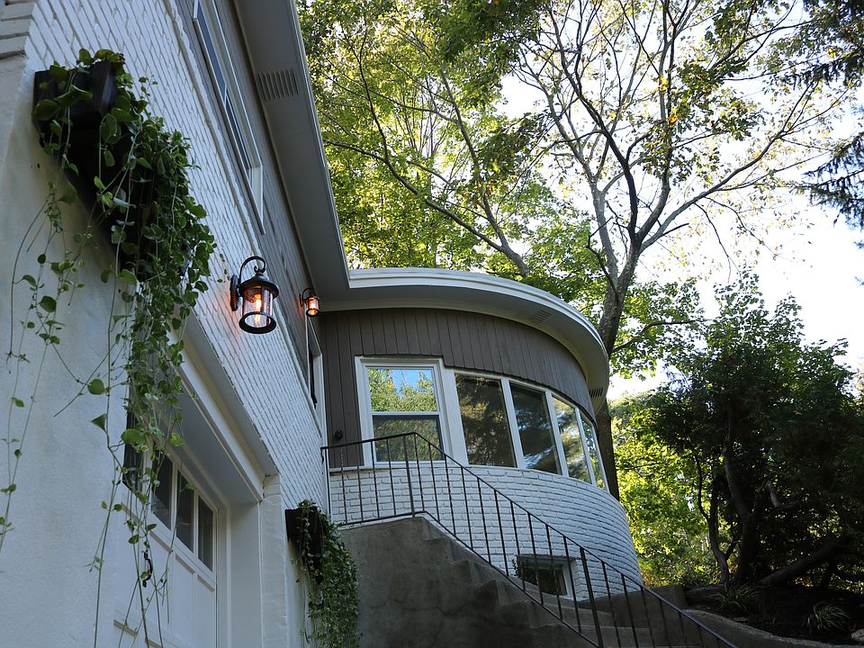1st image of 49 Cliftwood Dr