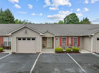 502 Pinefield Pl, Thomasville, NC 27360