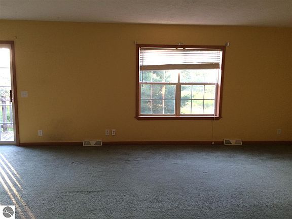 4th image of 1890 Sleepy Hollow Ln