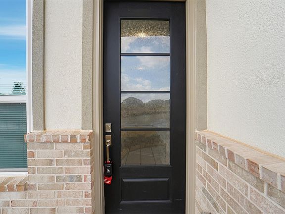 3rd image of 31927 Rich Meadows Ct