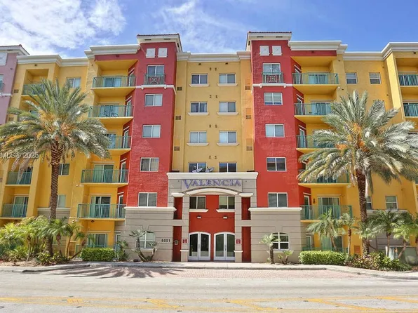 6001 SW 70th St APT 413, South Miami, FL 33143