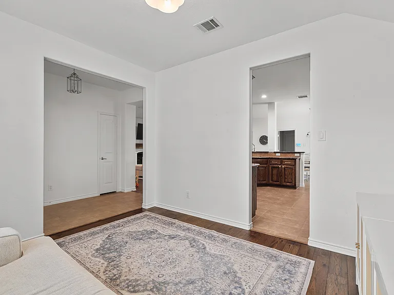 1024 Hidden Creek Dr — Photo 12