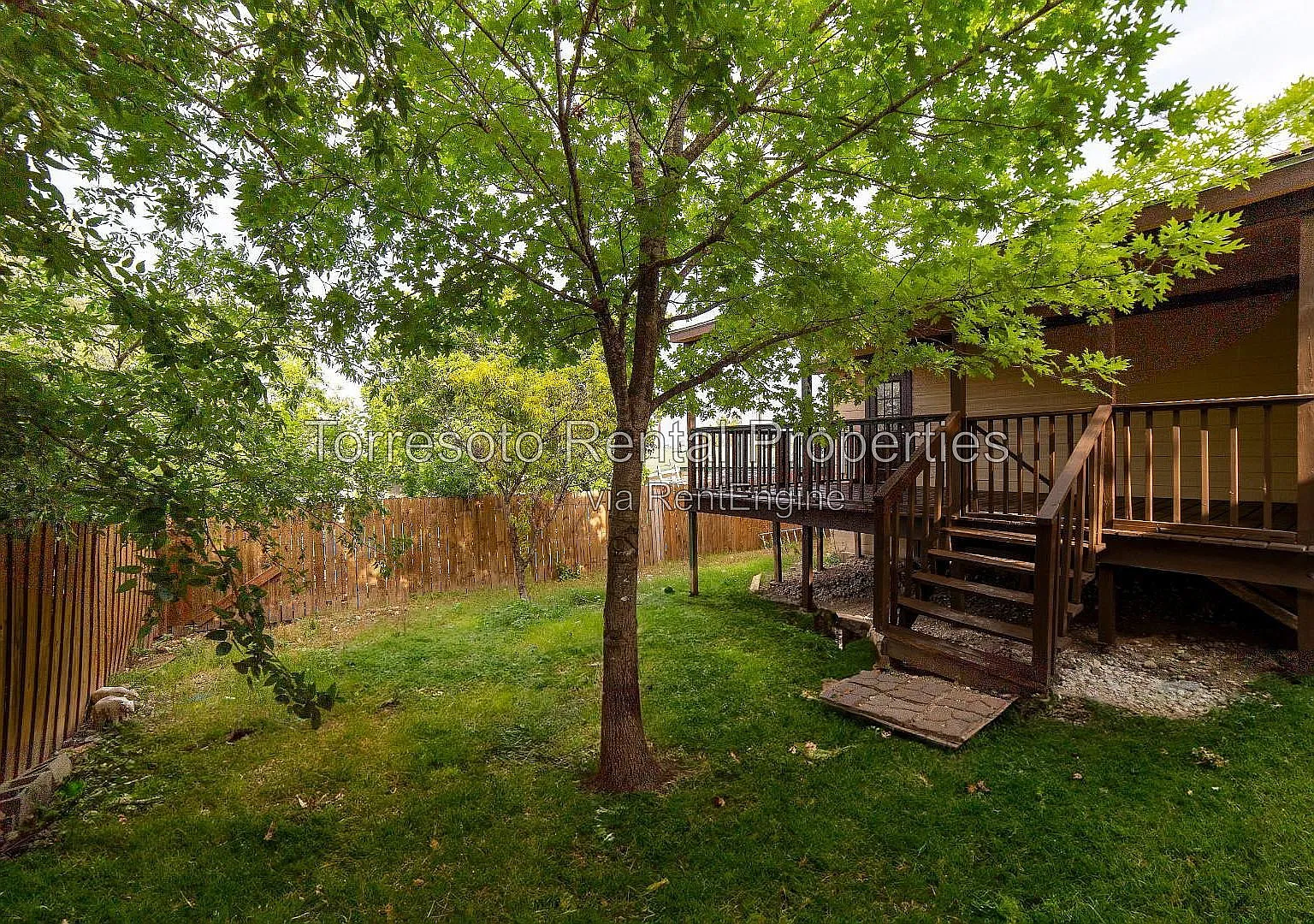 3 bed, 2.0 bath, 1378 sqft, $1,900 — Photo 4