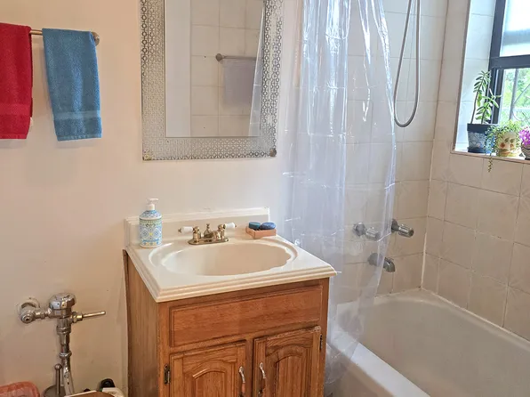 202 Seeley Street image 16 of 25