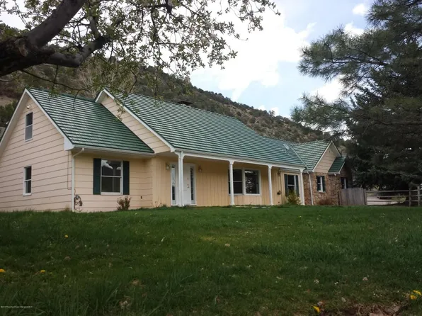 90 Rockledge Dr, Glenwood Springs, CO 81601