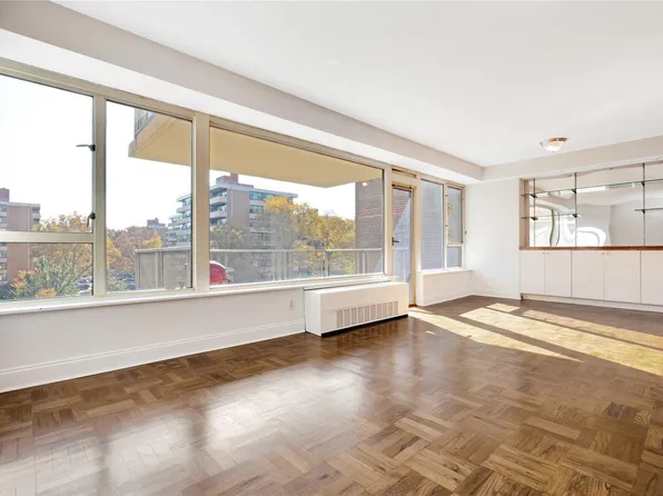 166-25 Powells Cove Boulevard #4G, Beechhurst, NY 11357