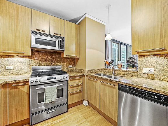 3rd image of 420 E Waterside Dr Unit 404
