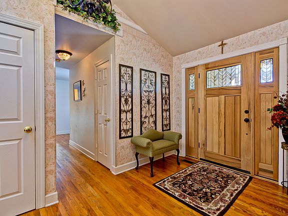 2nd image of 7125 Amy Ct