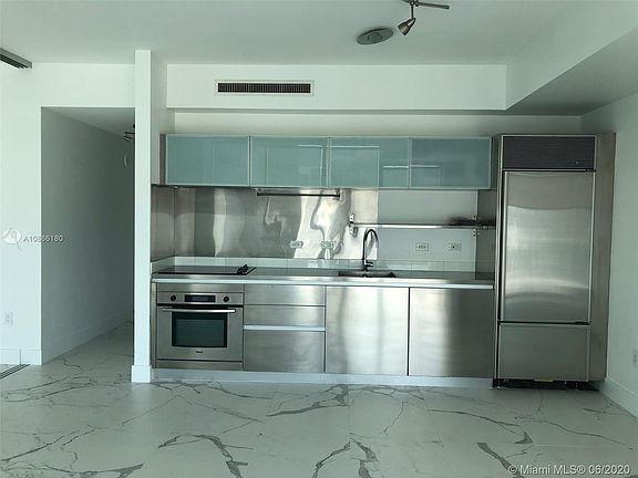 5th image of 1040 Biscayne Blvd APT 2705